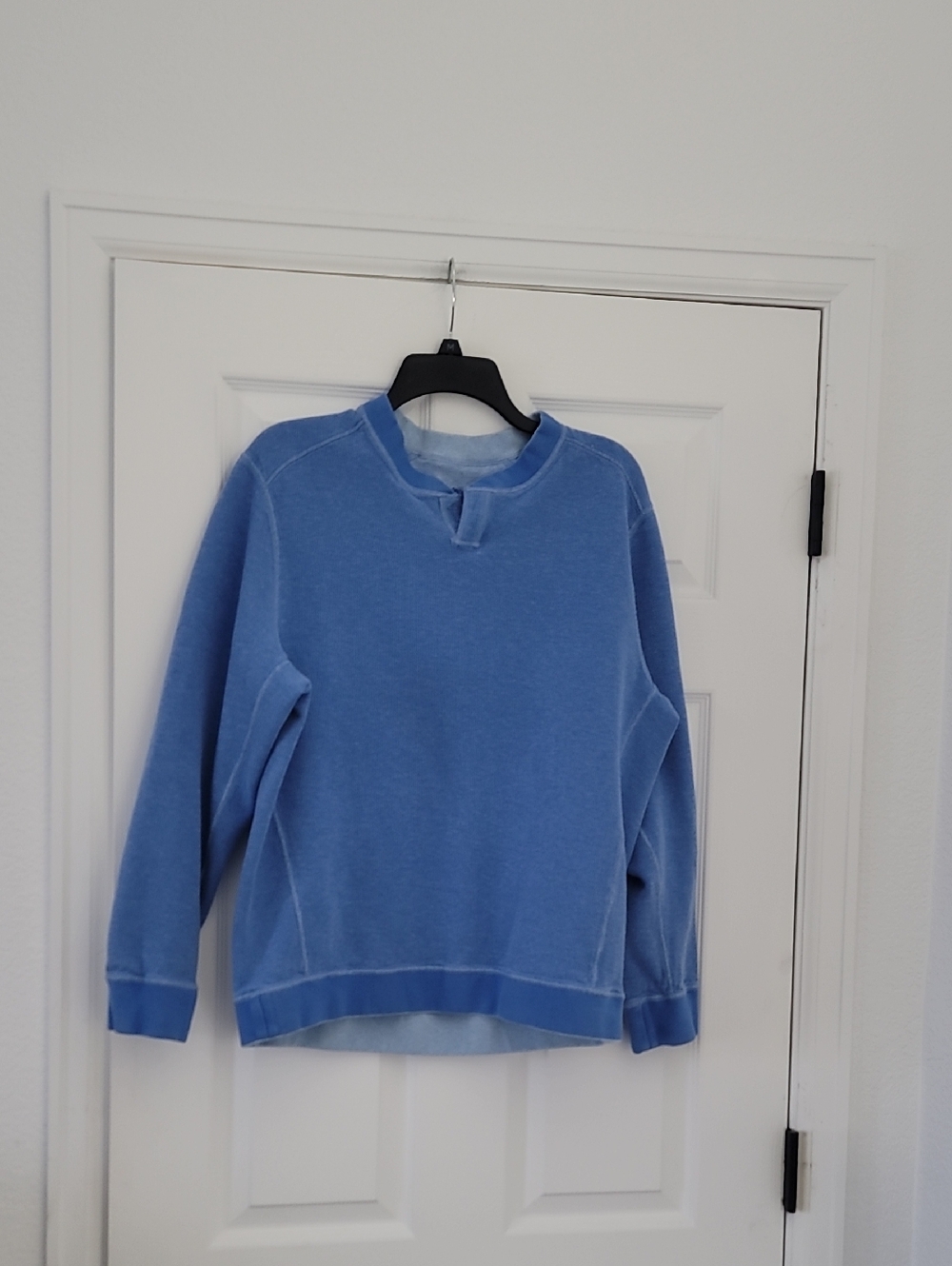 Tommy Bahama Pale Blue Crewneck Pullover